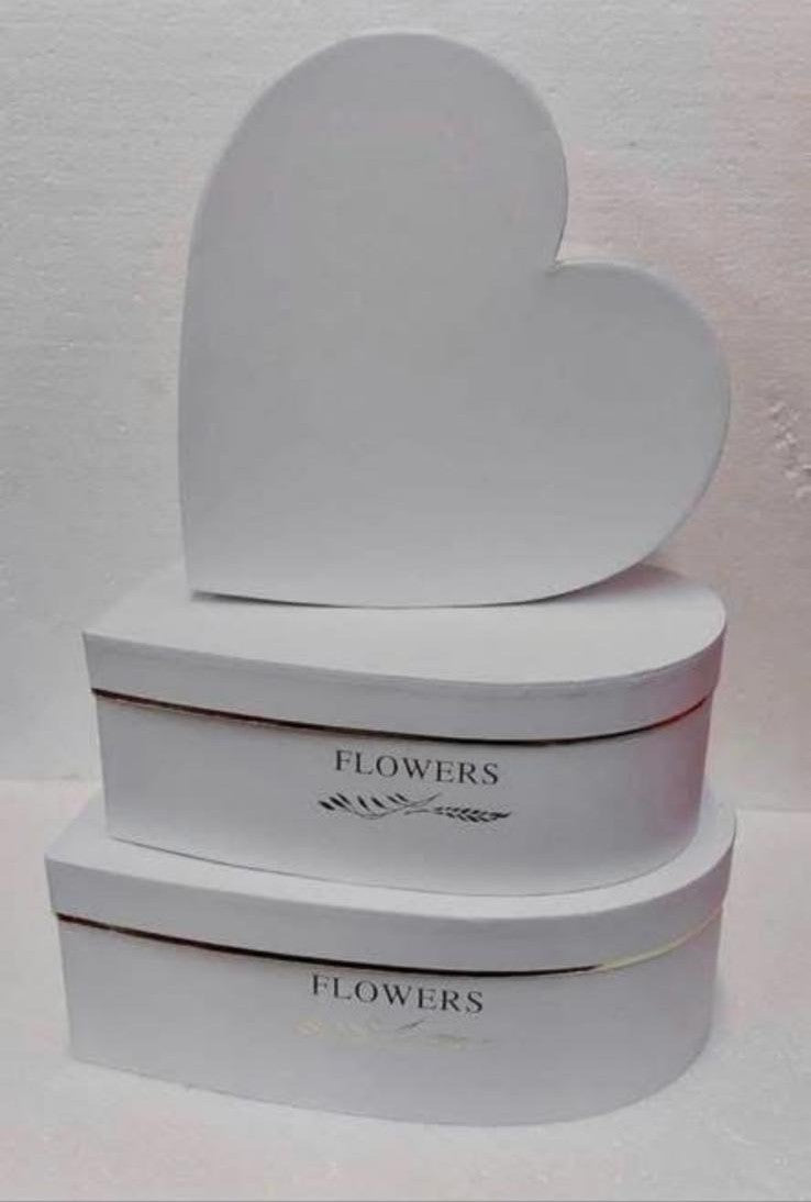 Cutii din carton albe 3/set în formă de inimă, cu capac – pentru flori și cadouri elegante